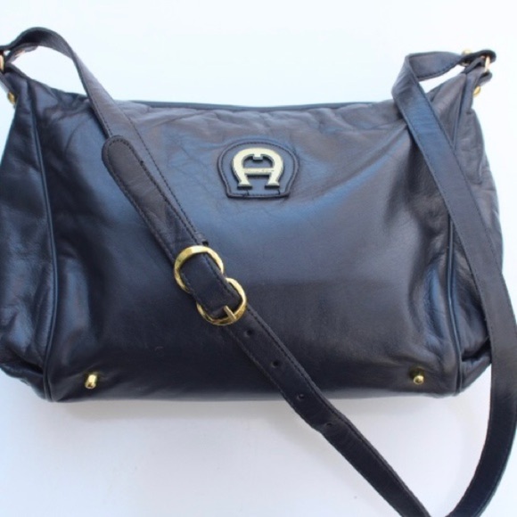 Vintage Etienne Aigner cross body bag - Picture 2 of 14